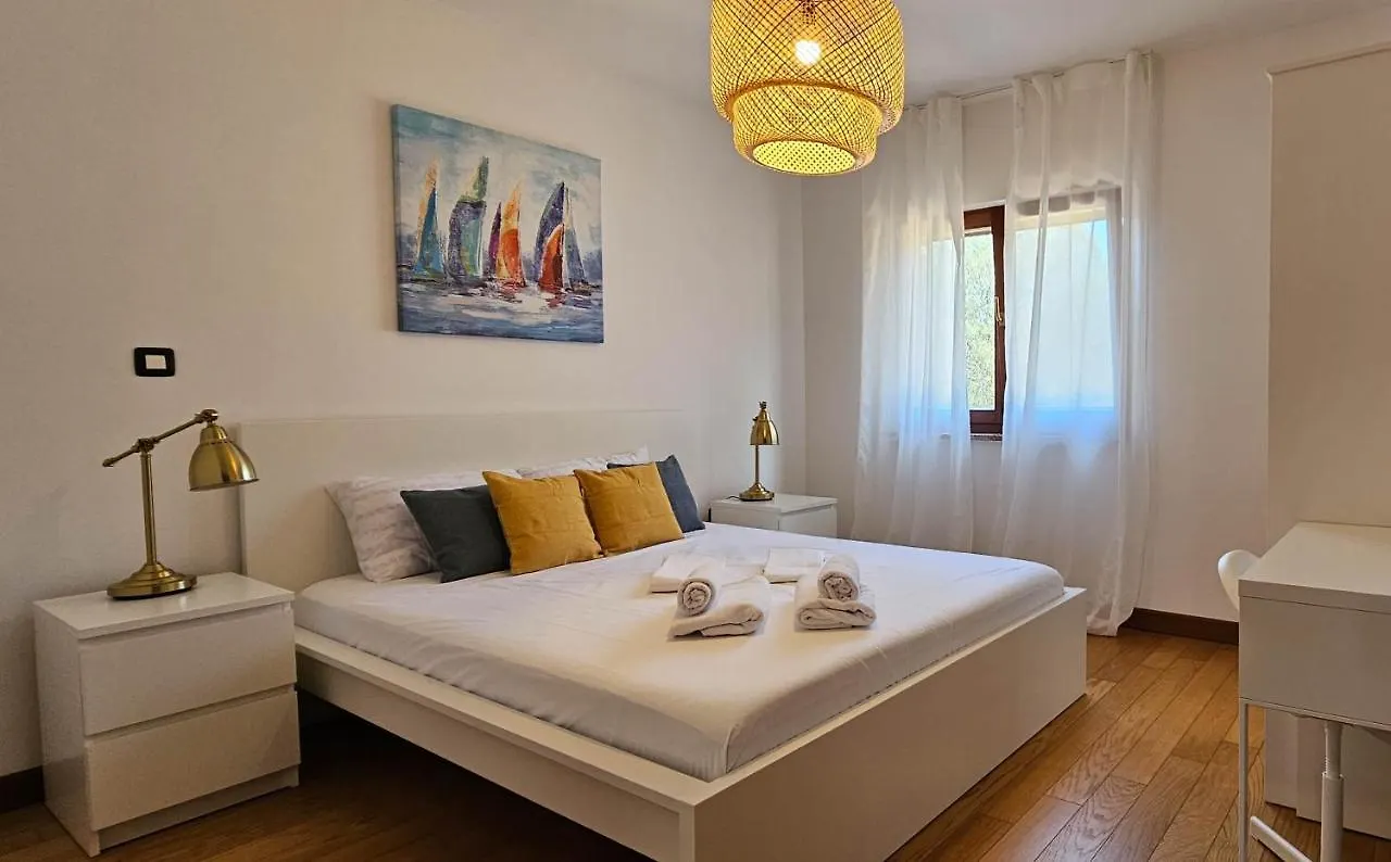 Apartment Bluemare B3 With Shared Pool Liznjan 0*,